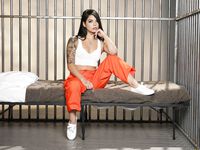 В тюрьме красотка Джина Валентина занялась анальной еблей