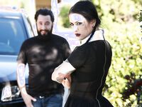 Катрина Джейд соблазнила водителя на еблю с окончанием в рот