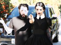 Катрина Джейд соблазнила водителя на еблю с окончанием в рот