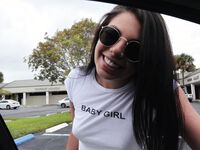 Пикапер развер на одноразовый секс милую брюнетку Джину