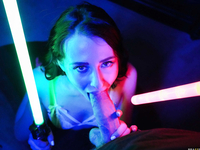 После клуба телка привела в дом парня и занялась с ним сексом