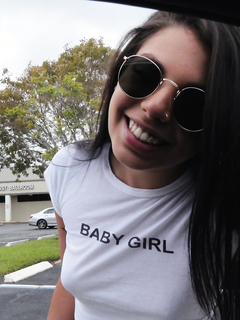 Пикапер развер на одноразовый секс милую брюнетку Джину