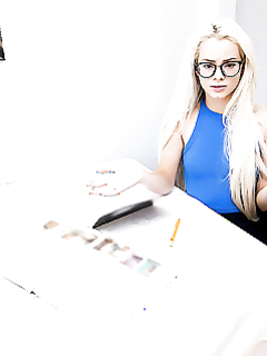 Порно с Эльзой Джин от первого лица