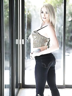 Брук Пейдж с легкостью принимает в очко толстую елду брата